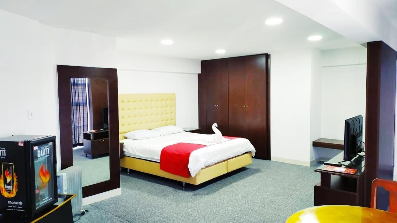 Hotel Alexander La Paz Bagian luar foto