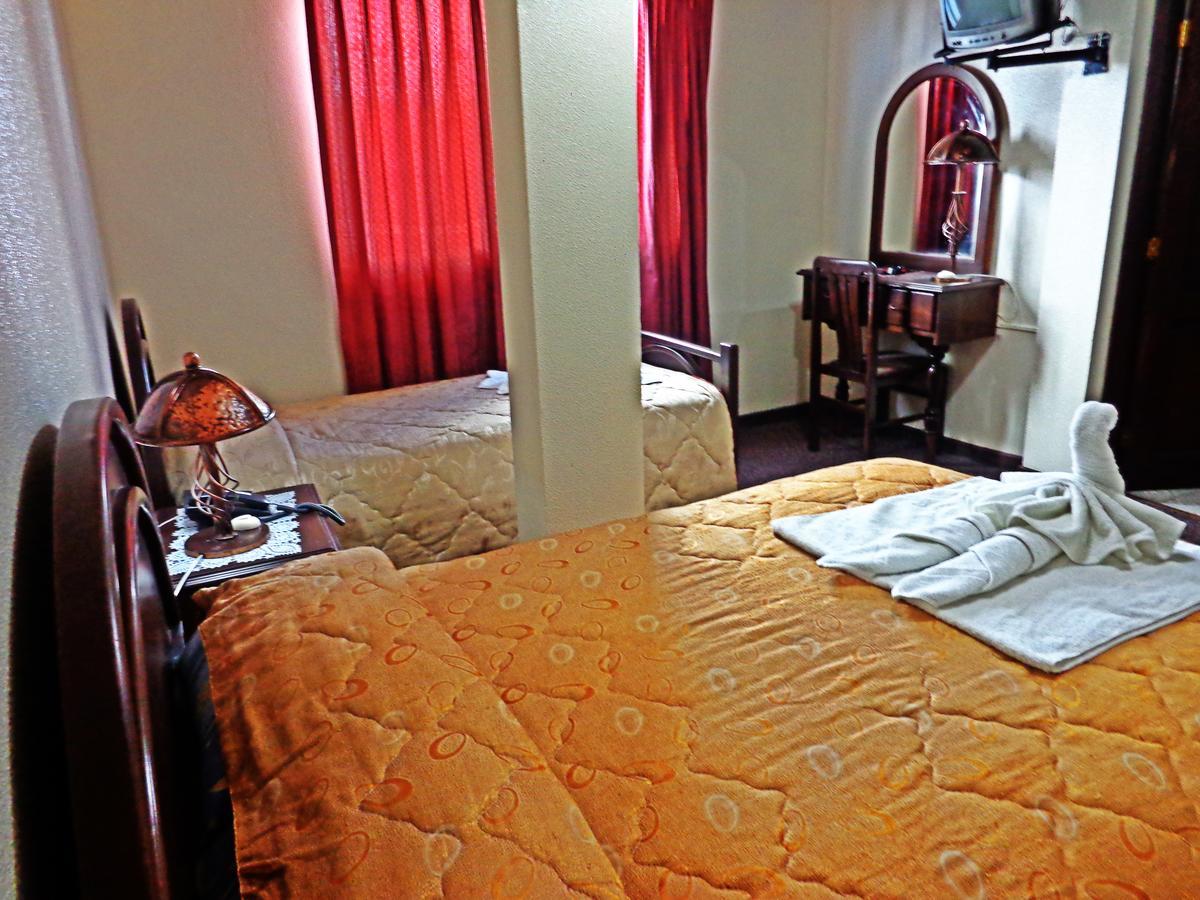 Hotel Alexander La Paz Bagian luar foto